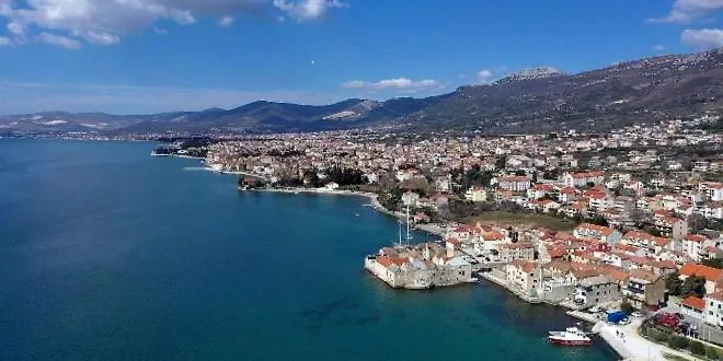 D&n Apartamento Kaštela
