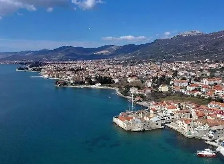 D&n Apartment Kaštela